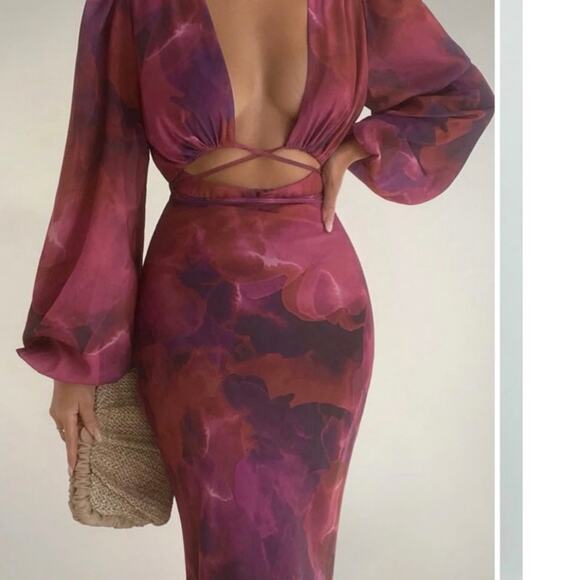 SHOWPO. Artola Front Cut Out Midi Print Long Sleeve Dress NEW - Picture 5 of 7